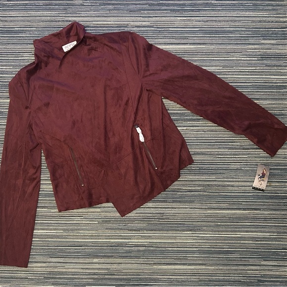 🆕Sofia Jeans By Sofia Vergara Women's Faux Suede
Jacket in Wine - Picture 6 of 12